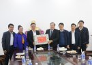 Đồng chí Lê Sỹ Nghiêm – Phó Bí thư Huyện ủy, Chủ tịch UBND huyện thăm, chúc tết chi hội du lịch Hải Tiến, khu nghỉ dưỡng Parace và cơ quan công an huyện.