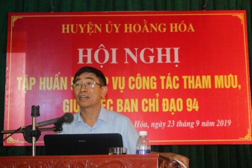 3. đc Nguyễn Đình Tới- Trưởng BTG- GĐTT BDCT huyện khai mạc.jpg