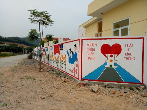 Những bức tường tranh bích họa sinh động trên các tuyến đường quê Hoằng Khánh (2).jpg