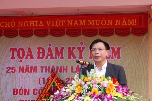 6 . và phát biểu tại buổi lễ.JPG