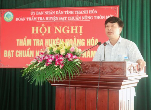 4. Đồng chí Lê Xuân Thu - Bí thư Huyện uỷ - Chủ tịch HĐND  huyện phát biểu cảm ơn.jpg