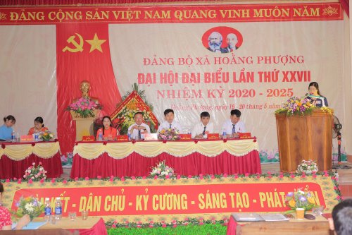 Đồng chí Đoàn Thị Hải - Phó Bí thư Thường trực Huyện ủy phát biểu chỉ đạo.JPG