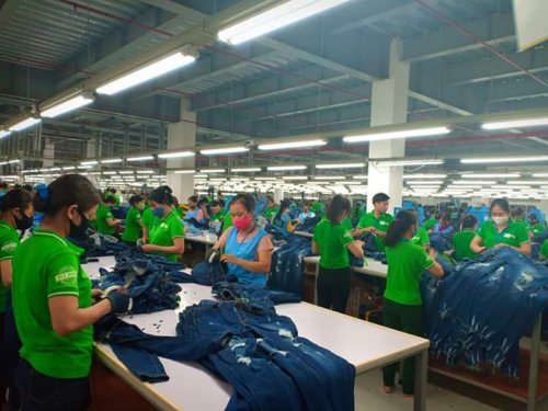 Công ty TCE Jeans liên tục mở rộng sản xuất.jpg