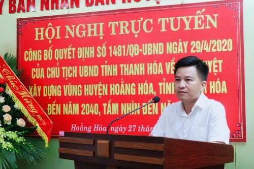 3. Đồng chí Đào Vũ Việt - Giám đốc Sở Xây dựng công bố quyết định số 1481QĐ-UBND.jpg