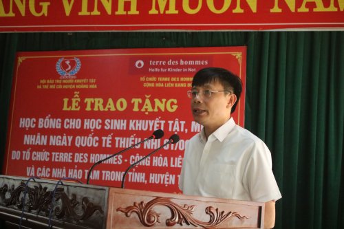 2. Đồng chí Lê Văn Phúc - PCT UBND huyện.JPG