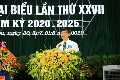đồng chí Nguyễn Đình Xứng, Phó Bí thư Tỉnh ủy, Chủ tịch UBND tỉnh phát biểu chỉ đạo tại đại hội.JPG