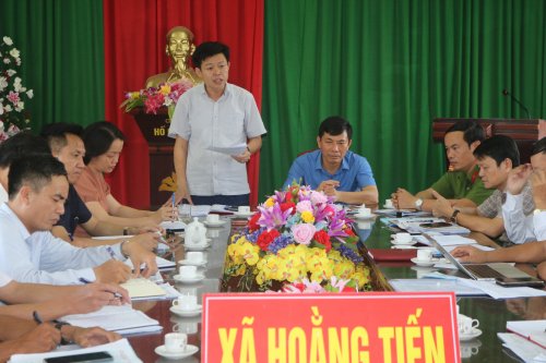 3. đc Lê Hồng Quang- PCTTT UBND huyện -phát biểu chỉ đạo tại buổi giao ban cụm.JPG