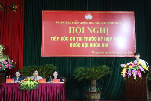 a2Cử tri huyện Hoằng Hóa phát biểu ý kiến, kiến nghị đến Đoàn ĐBQH tỉnh Thanh Hóa.jpg