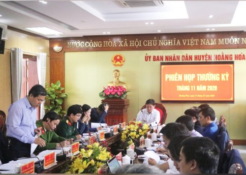 5. đồng chí Lê Văn Cường- Trưởng phòng Nông nghiệp và phát triển nông nghiệp.jpg