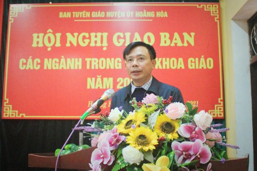 4. Đồng chí Lê Văn Phúc - TVHU - Phó chủ tịch UBND huyện phát biểu chỉ đạo.jpg