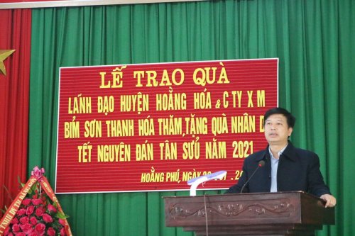 1. đồng chí Lê Xuân Thu- TUV- Bí thư HU- CT HĐND huyện phát biểu chúc tết cán bộ, nhân dân  Hoằng Phú.jpg