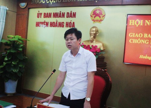 Đồng chí Lê Hồng Quang- Thường vụ HU - PCT TT UBND huyện phát biểu chỉ đạo.jpg