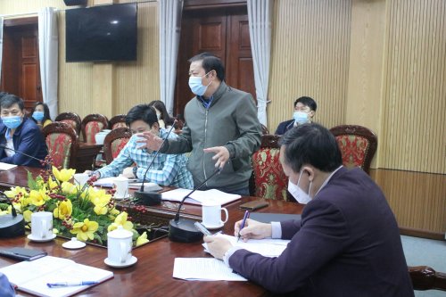 Đồng chí Lương Ngọc Trương - Giám đốc CDC Thanh Hoá tham gia ý kiến.jpg