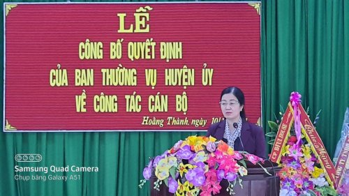 Đồng chí Đoàn Thị Hải - PBT TT Huyện uỷ phát biểu tại Hội nghị.jpg