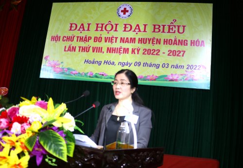 Ản 4. Đồng chí Đoàn Thị Hải – Phó Bí thư Thường trực Huyện ủy phát biểu chỉ đạo tại đại hội.JPG