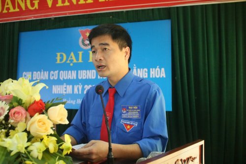 2. Đồng chí Lê Phú Mạnh - Bí thư Chi đoàn UBND huyện nhiệm kỳ 2019-2022 khai mạc đại hội.jpg