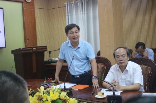 Đồng chí Lê Thanh Hải - PBT HU- CT UBND huyện phát biểu tại hội nghị.jpg