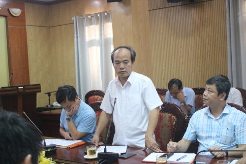 Đồng chí Hoàng Ngọc Dự - HUV- PCT UBND huyện phát biểu tại hội nghị.jpg