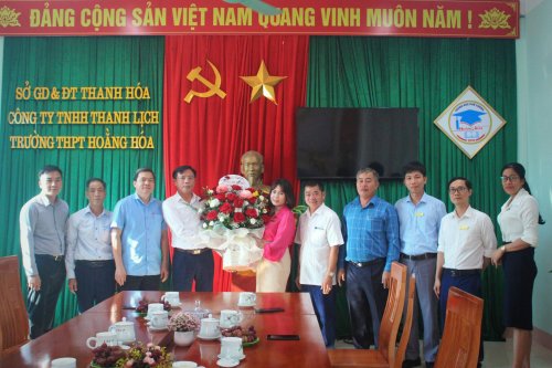 3... bà Nguyễn Thanh Hường – Phó Giám đốc Công ty TNHH Thanh Lịch (Trường THPT Hoằng Hoá) xã Hoằng Ngọc.jpg