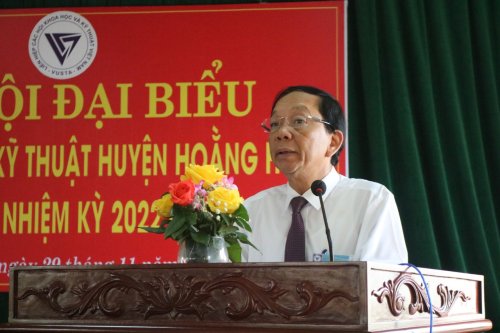 3. đồng chí Nguyễn  Văn Phát- Chủ tịch  Hội Khoa học kỹ thuật tỉnh phát biểu chỉ đạo tại đại hội.jpg