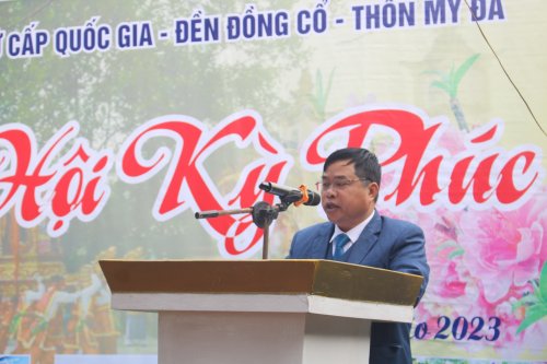 6.  Đòng chí Nguyễn Đình Bằng- PBT- CT UBND  xã khai mạc lẽ hội.jpg