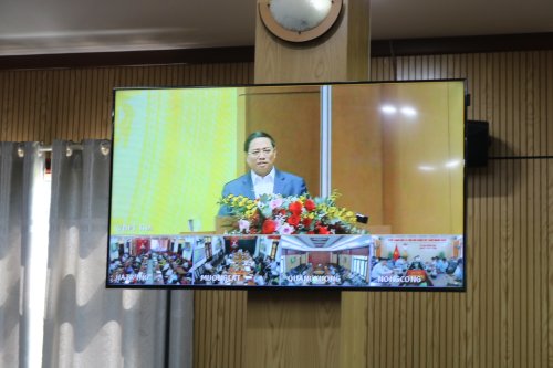 1. 1 Thủ tướng Chính phủ Phạm Minh Chính - Chủ tịch Ủy ban Quốc gia về chuyển đổi số đã chủ trì và khai mạc hội nghị ( ảnh chụp qua màn hình).jpg