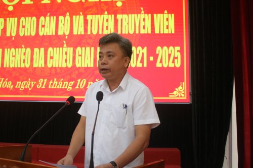 2. Ông Lê Văn Lộc - Trưởng Phòng LĐ-TBXH huyện khai mạc và triển khai một số nội dung về Chương trình mục tiêu QG giảm nghèo bền vững.jpg