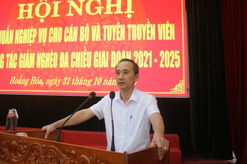 3. Ông Trương Thanh Quế - Phó Trưởng phòng LĐ-TVBXH huyện triển khai các chuyên đề về giảm nghèo.jpg