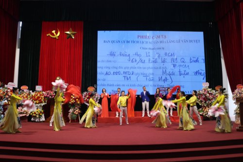 8. Văn nghệ chào mừng đại hội.JPG