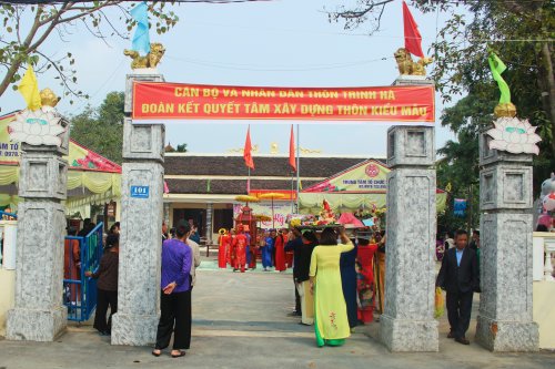 7. Hội làng Trinh Hà được tổ chức vào ngày 12-2 âm lịch hàng năm..jpg