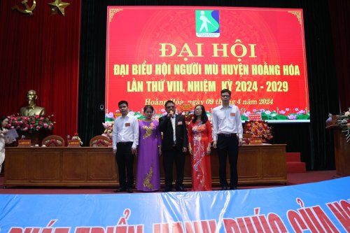 BCH khóa mới.JPG
