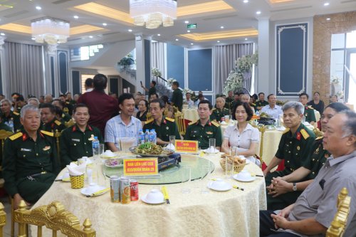 huỵen.JPG