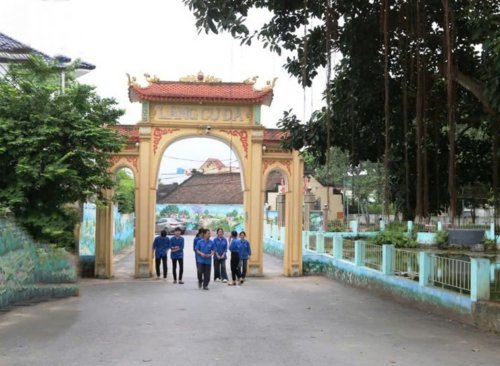 1 công r làng.jpg