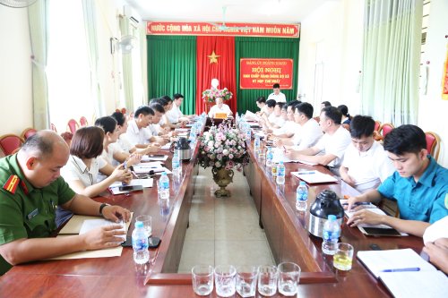 1. Vận hành hội nghị BCH Đảng ủy xã Hoằng Giang.JPG