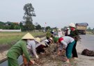 Hoằng Hóa – huy động trên 40.000 lượt người tham gia chỉnh trang cảnh quan, đảm bảo vệ sinh môi trường thực hiện kế hoạch 99/KH – UBND của UBND huyện