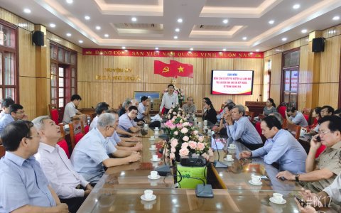 Đoàn công tác nguyên là các đồng chí lãnh đạo thị xã Điện Bàn, tỉnh Quảng Nam thăm và làm việc tại Hoằng Hóa