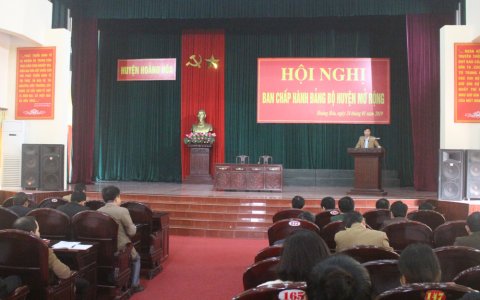 Hội nghị BCH Đảng bộ huyện mở rộng