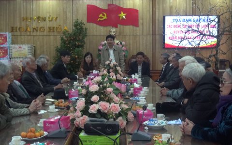 Huyện uỷ Hoằng Hóa tổ chức tọa đàm gặp mặt các đồng chí nguyên là lãnh đạo huyện qua các thời kỳ nhân dịp xuân Canh Tý 2020.